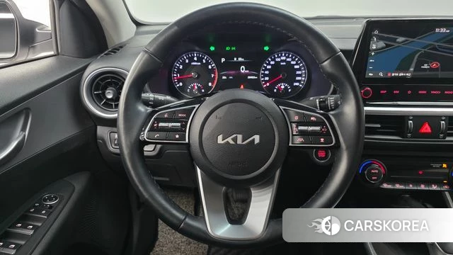 Kia The New K3 2nd generation 2022 Белый из Кореи, фото 5