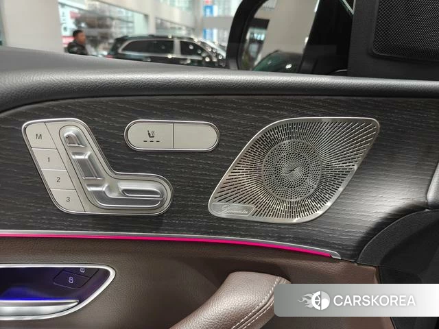Mercedes-Benz GLE (import) 2023 Черный из Китая, фото 5
