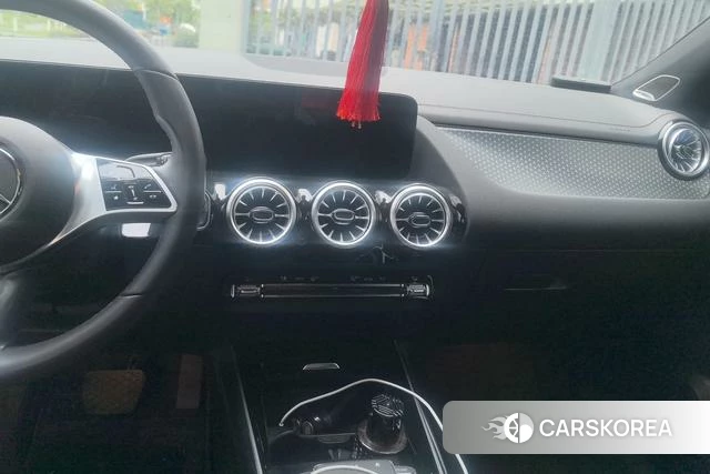 Mercedes-Benz GLA 2025 Белый из Китая, фото 5