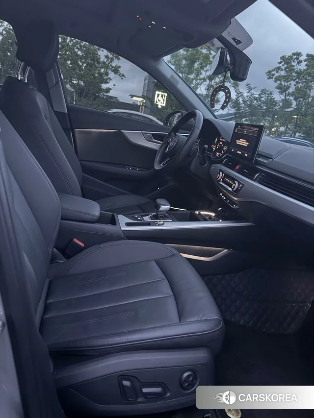 Audi A4 (import) 2021 Темно-серый из Китая, фото 5