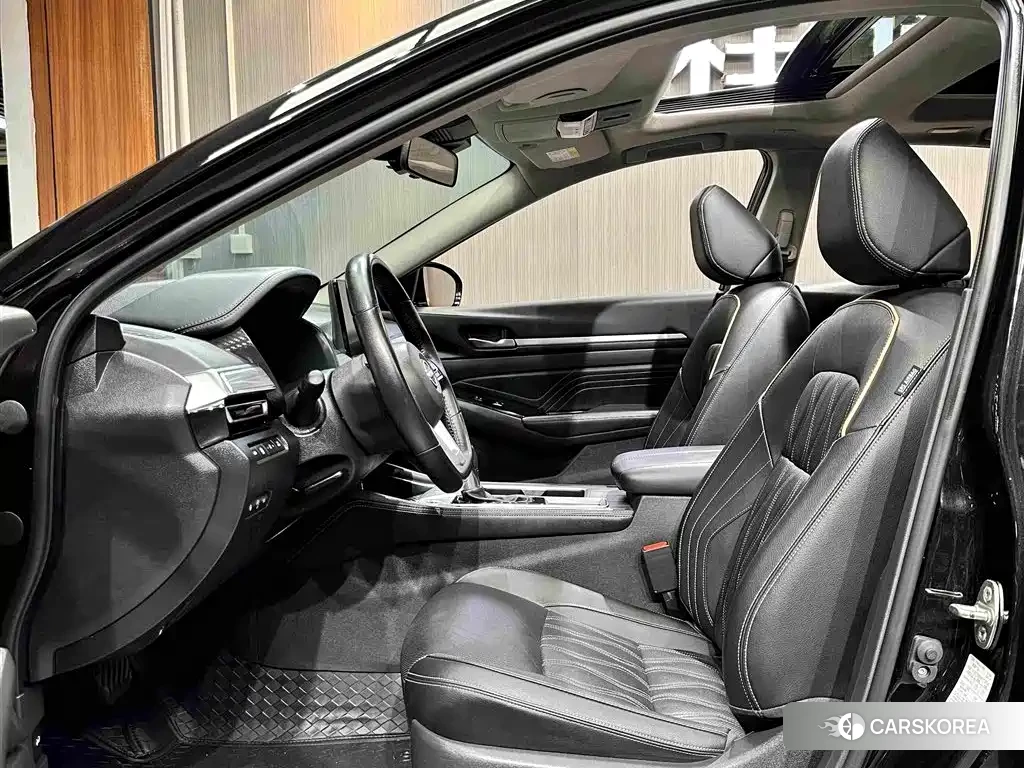 Nissan Altima 2023 Черный из Китая, фото 5