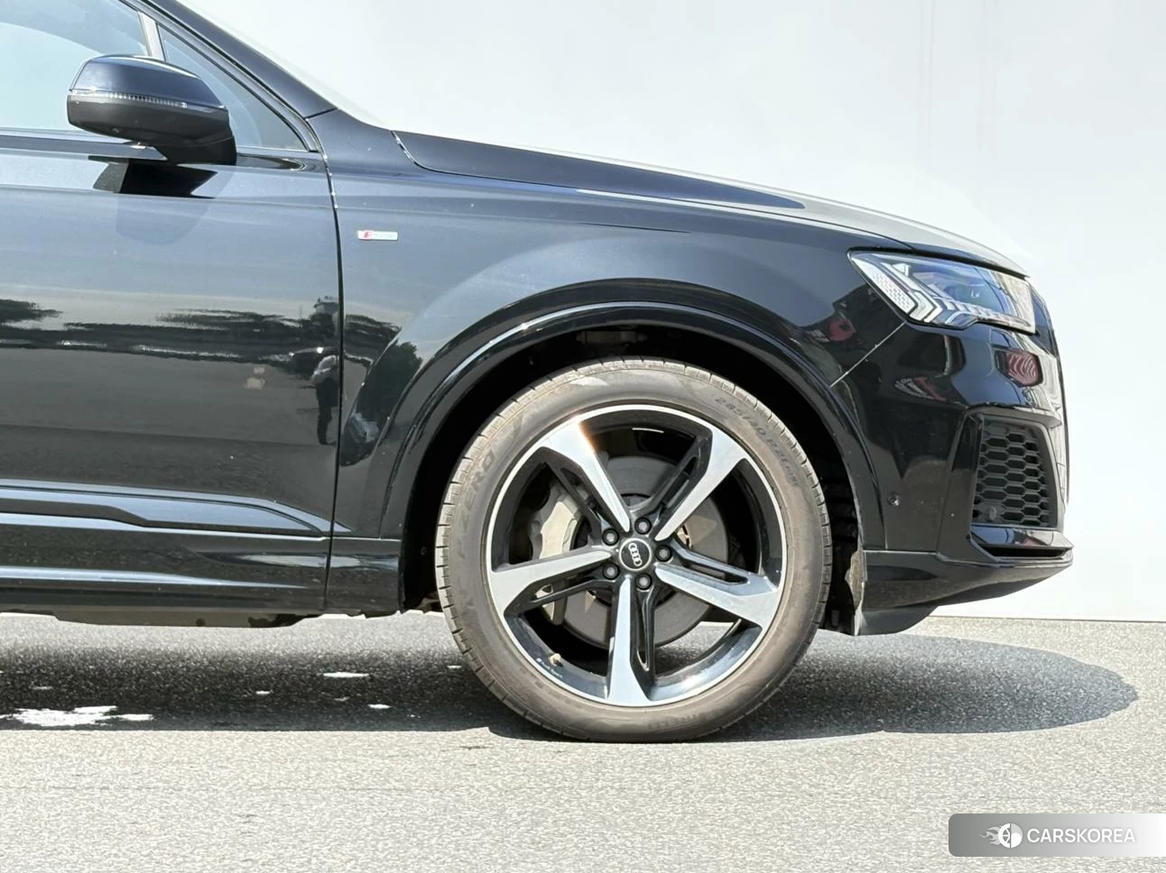 Audi Q7 2021 Черный из Китая, фото 5