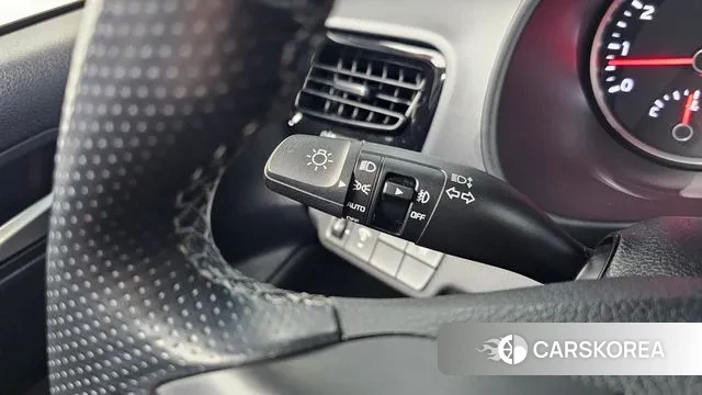 Kia Stonic id 3498796 из Кореи 5