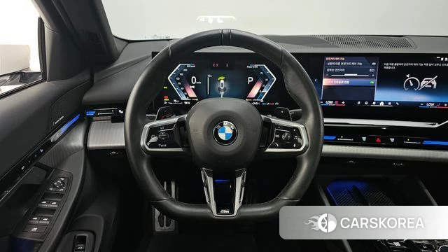 BMW 5 Series (G60) 2024 Белый из Кореи, фото 5