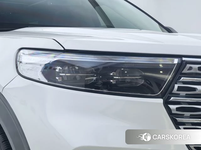 Ford Explorer 2021 Белый из Китая, фото 5