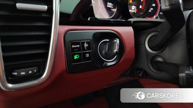 Porsche Cayenne (PO536) 2020 Черный из Кореи, фото 5