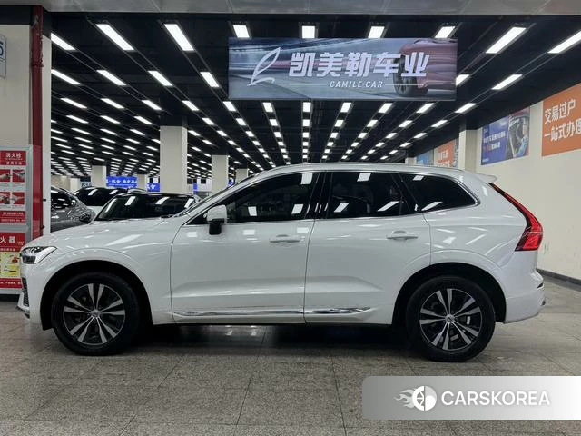Volvo XC60 2022 Белый из Китая, фото 5
