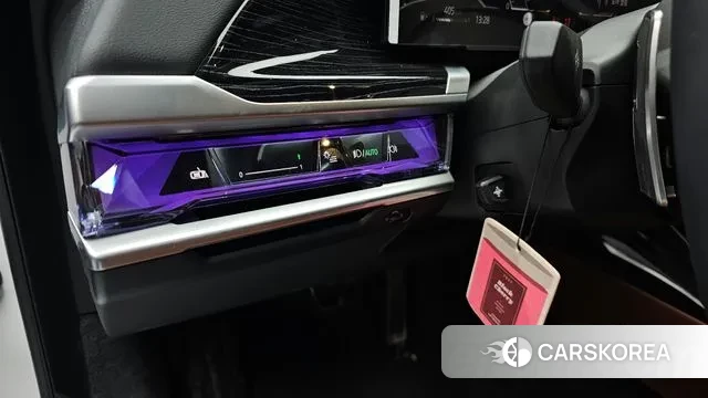 BMW 7 Series (G70) 2025 Белый из Кореи, фото 5