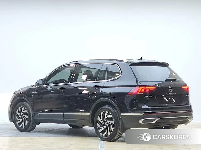 Volkswagen Tiguan L 2022 Черный из Китая, фото 5