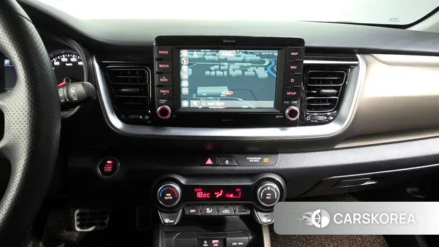 Kia Stonic 2020 Белый из Кореи, фото 5