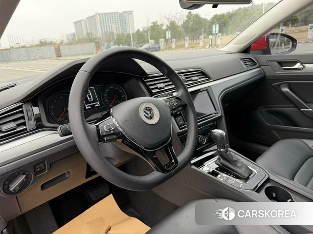Volkswagen Lingdu 2020 Красный из Китая, фото 5