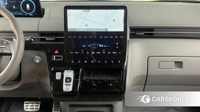 Hyundai Staria 2024 Черный из Кореи, фото 5