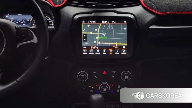 Jeep Renegade 2024 Черный из Кореи, фото 5