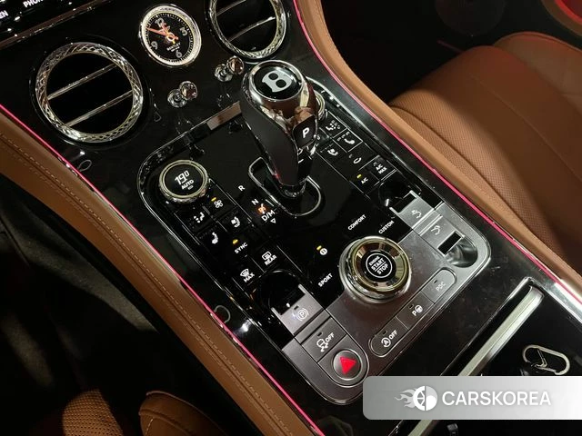 Bentley Continental GT 3rd Generation 2022 Белый из Кореи, фото 5
