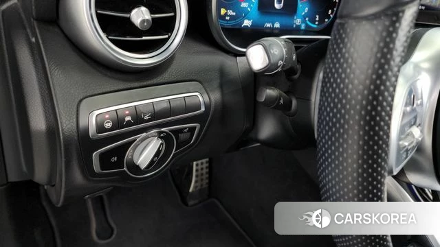Mercedes-Benz C-Class W205 2021 Черный из Кореи, фото 5
