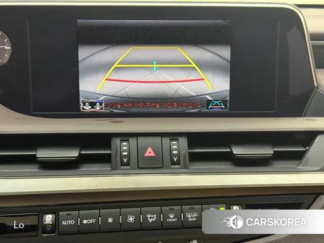 Lexus ES300h 7th generation 2021 Серебристо-серый из Кореи, фото 5