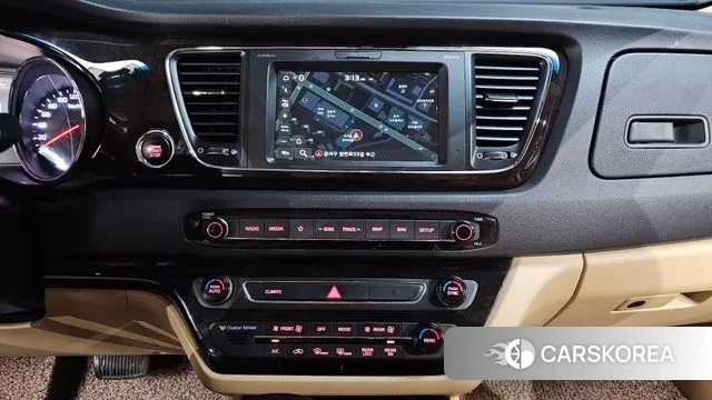 Kia The New Carnival 2018 Белый из Кореи, фото 5