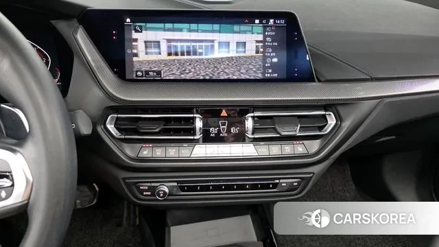 BMW 1 Series (F40) 2020 Черный из Кореи, фото 5