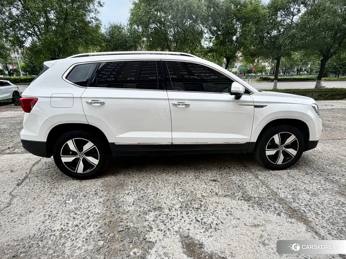 Volkswagen Tharu 2021 Белый из Китая, фото 5