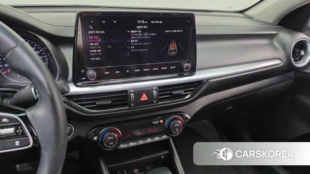 Kia The New K3 2nd generation 2022 Белый из Кореи, фото 5