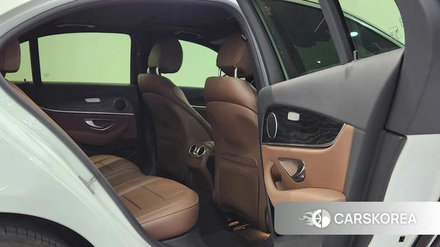 Mercedes-Benz E-Class W213 2023 Белый из Кореи, фото 5