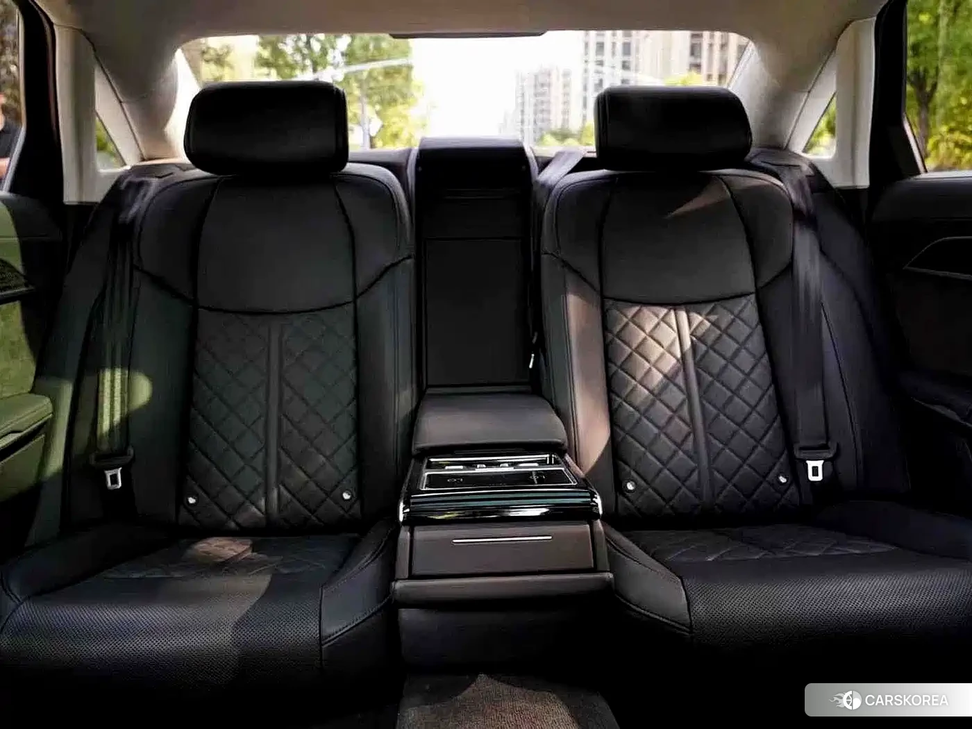 Audi S8 2021 Черный из Китая, фото 5