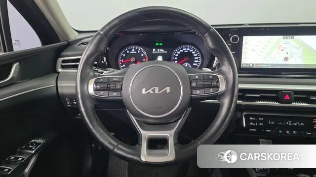 Kia K5 3rd generation 2023 Черный из Кореи, фото 5