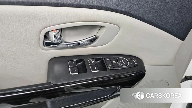 Kia The New Carnival 2019 Белый из Кореи, фото 5