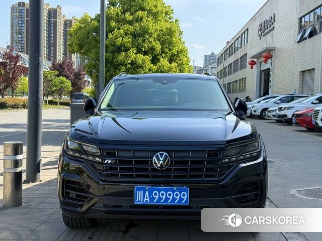 Volkswagen Touareg 2020 Черный из Китая, фото 5