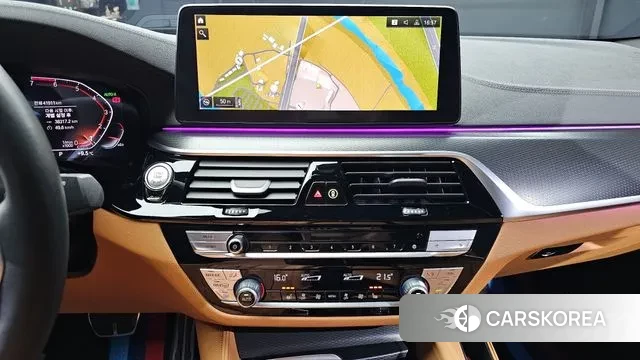 BMW 5 Series (G30) 2023 Серый из Кореи, фото 5