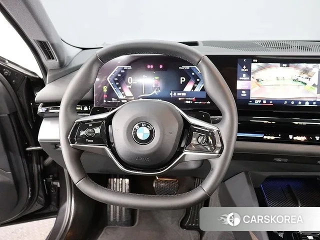 BMW 5 Series (G60) 2023 Серый из Кореи, фото 5