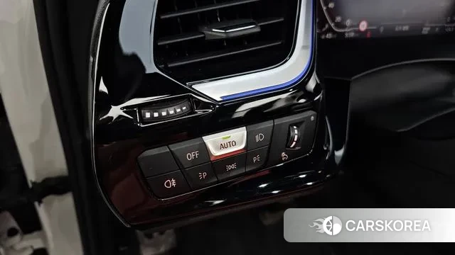 BMW Z4 (G29) 2023 Белый из Кореи, фото 5