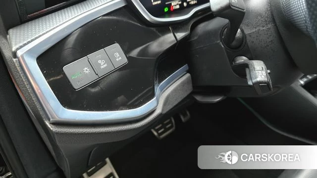 Audi Q3 (F3) 2020 Черный из Кореи, фото 5