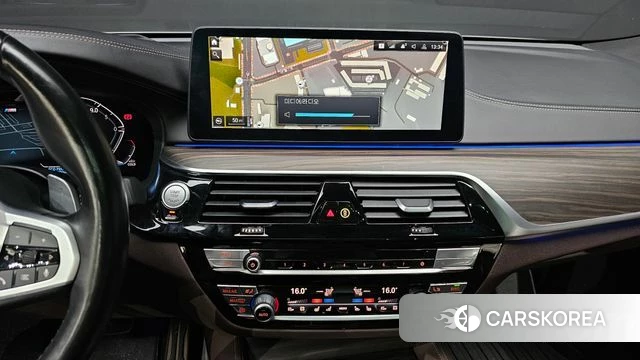 BMW 6 Series GT (G32) 2021 Серебристо-серый из Кореи, фото 5