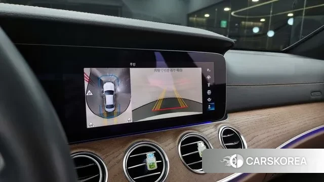 Mercedes-Benz E-Class W213 2022 Белый из Кореи, фото 5