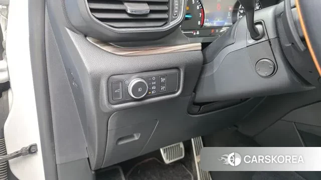 Ford Explorer 6th Generation 2020 Белый из Кореи, фото 5