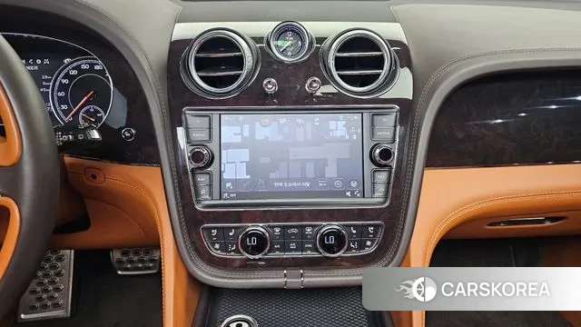 Bentley Bentayga 2020 Серебряный двухцветный из Кореи, фото 5