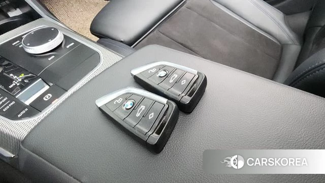 BMW 3 Series (G20) 2021 Белый из Кореи, фото 5