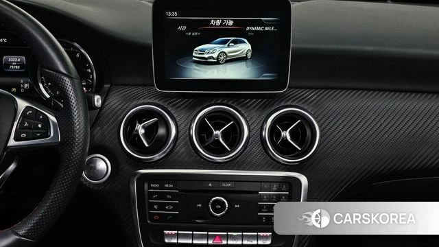 Mercedes-Benz A-Class W176 2018 Белый из Кореи, фото 5