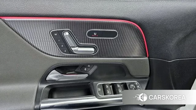 Mercedes-Benz EQA H243 2021 Белый из Кореи, фото 5