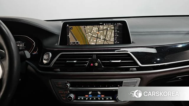 BMW 7 Series (G11) 2021 Серебряный из Кореи, фото 5
