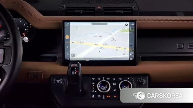 Land Rover Defender (L663) 2025 Черный из Кореи, фото 5