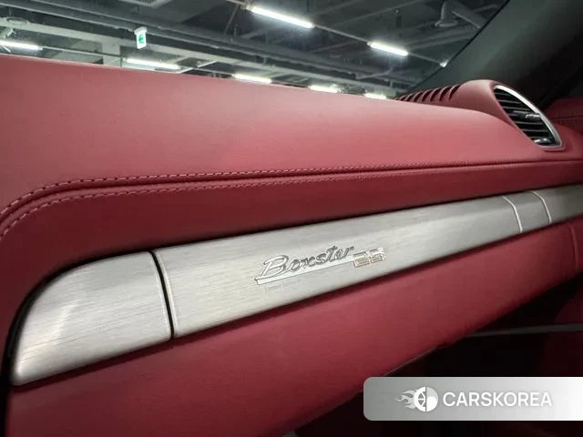 Porsche 718 Boxster 2022 Белый из Кореи, фото 5