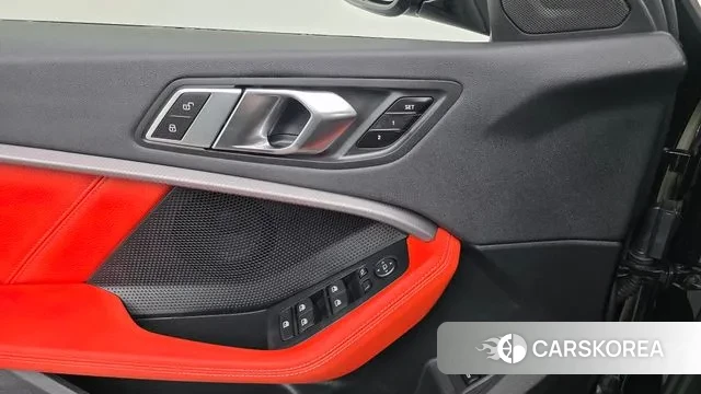 BMW 1 Series (F40) 2021 Черный из Кореи, фото 5