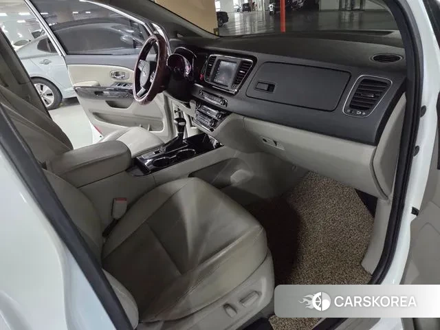 Kia The New Carnival 2020 Жемчужный цвет из Кореи, фото 5