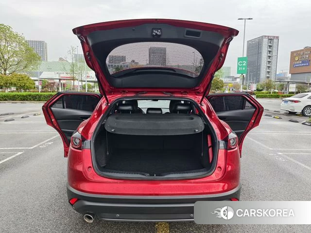 Mazda CX-4 2023 Красный из Китая, фото 5