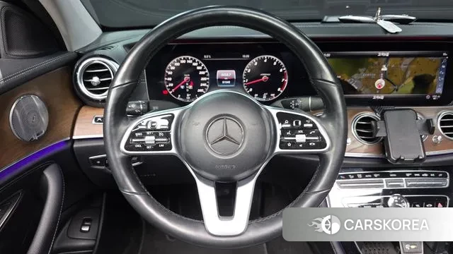 Mercedes-Benz E-Class W213 2018 Серый из Кореи, фото 5