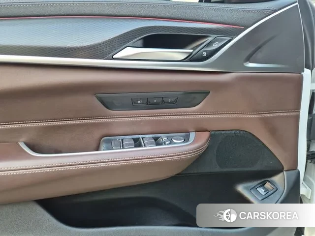 BMW 6 Series GT (G32) 2022 Белый из Кореи, фото 5