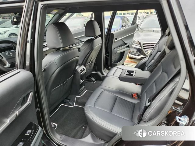 Ssangyong Torres 2023 Черный из Кореи, фото 5
