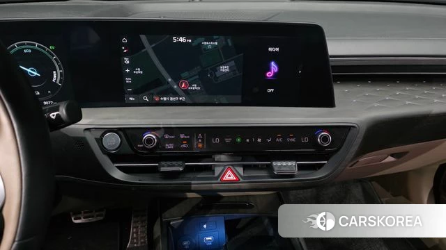 Kia K8 Hybrid 2023 Белый из Кореи, фото 5